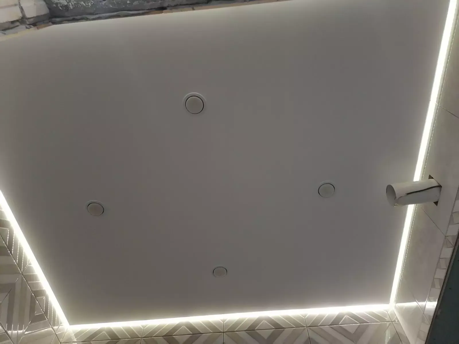 Сатиновый натяжной потолок — Оренбург, Володарского, 20/1, фото 3